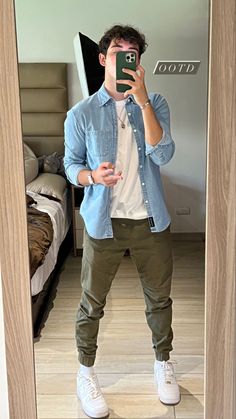 Basic Winter Outfits Men, Dressing Outfits For Men, Affordable Mens Fashion, Man Dressing Style Casual, Masculine Casual Outfits, Old Money College Outfit Men, Outfit Ideas For Boys Casual, Boys Dressing Style Mens Fashion, Boys Dressing Style Casual