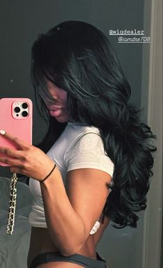 #layers Black Layers, Long Square Acrylic Nails, Quick Weave, Cute Friend Photos, Business Hairstyles, Mirror Pic, Feminine Outfit, Cute Friends, Friend Photos