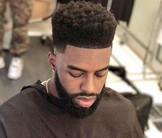 Dreads Men, Easy Hairdo, Natural Haircut Styles, Waves Hairstyle Men, Guys Grooming, Flat Top Haircut, Curly Hair Fade