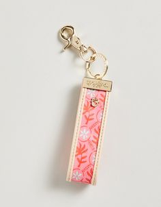 Grab-N-Go Keychain Queenie Quilted Floral from Spartina 449 Ron Jon Keychain, Xc Team Gifts, Cute Key Wristlet, Preppy Backpack Keychains, Preppy Key Chains, Wallet And Keychain, Wristlet Keychain Wallet, Car Keychain Aesthetic Ideas, Keychain For Keys