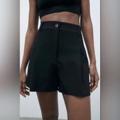 Zara Black Pleat Detail High Waist Shorts Brand New With Tags Size Large Black Spring Season Shorts, Black Short Pants For Spring, Elegant Black Shorts With Belt Loops, Elegant Black Wide Leg Shorts, Elegant Wide-leg Black Shorts, Trendy Black Cropped Pants, Trendy Black Short Pants, Black Wide-leg Shorts, Trendy Black Short Length Pants