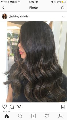 Highlights For Dark Hair, Black Hair Balayage, Balayage Hair Dark, Subtle Highlights, Dark Hair With Highlights, Brown Hair Balayage, Short Hair Balayage, Trendy Hair Color, Ombre Hair Color