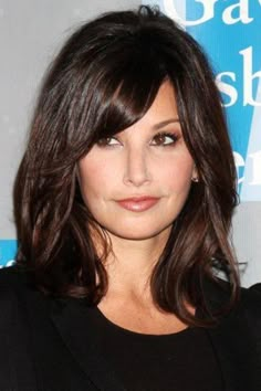 Women Celebrating, Gina Gershon, Beverly Hilton Hotel, Bob Hairstyles For Fine Hair, Beverly Hilton, Hilton Hotel, Brunette Hair