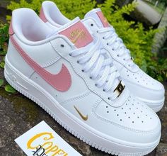 Basket Air Force One, Cute Sneakers For Women, Tenis Air Force, Cute Running Shoes, Pink Nike Air, Spring Shoes Women, Nike Shoes Women Fashion, Pink Nike Shoes, Nike Shoes Air Force