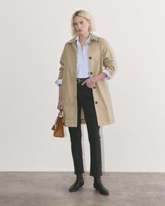 The Mac Coat Cornstalk – Everlane Fall Winter Capsule Wardrobe, Mac Coat, Honeymoon Outfits, Winter Capsule Wardrobe, Outfit Formulas, Taupe Color, Men's Sweatpants, Trench Coats, Outerwear Women