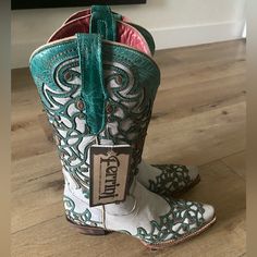 Brand New Adorable Ferrini Cowboy Boots. White Ankle Boots For Ranch, White Snip Toe Boots For Ranch, White Western Boots With Leather Sole, White Fitted Ankle Boots, Fitted White Ankle Boots, White Western Boots With Square Toe, Fitted White Snip Toe Boots, White Pointed Toe Boots For Ranch, Elegant Round Toe Boots For Rodeo