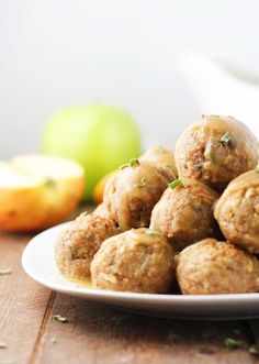 turkey meatballs itscheatdayeveryday Sage Meatballs, Meal Ideas For The Week, Harvest Pizza, Sage Turkey, Cauliflower Pizza Bites, Turkey Apple, Apple Turkey, Healthy Kid Friendly Meals, Apple Cinnamon Oatmeal