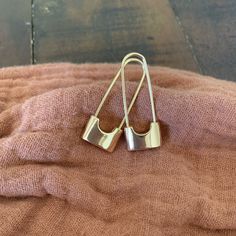 Safety Pin Earrings, Never Worn, Great Condition. Safety Pin Earrings, Safety Pin, Square, Jewelry Earrings, Women Jewelry, Women Shopping, Gold, Color