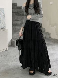 Lasaky - Plus Size Fashion High Waist Long Umbrella Skirt with Flared Hem Black Maxi Skirt Outfit, Ruffle Skirt Outfit, Long Black Maxi Skirt, Long Umbrella, Long Outfit, Long Flowy Skirt, Big Skirts, Ruffle Maxi Skirt, Umbrella Skirt