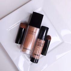 Lenallure: CHANEL Les Beiges Water-Fresh Complexion Touch, Wa... Angelina Core, Makeup Flatlay, Chanel Foundation, Chanel Les Beiges, Makeup Eyeshadow Palette, Foundation Shades, Luxury Makeup, Random Pictures