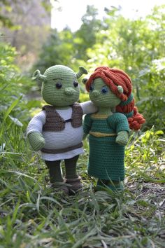 Crochet pattern Shrek Fiona amigurumi Crochet Shrek, Shrek And Fiona, Shrek Fiona, Disney Crochet Patterns, Crochet Fairy, Confection Au Crochet, Crochet Disney, Kawaii Crochet, Crochet Animal Patterns