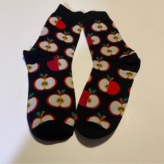 Apple Socks Crew Women’s Sz 6-11 80% Cotton, 20% Polyester Nwot Woven Design Apple Socks, Barre Socks, Ski Socks, Socks And Heels, Fashion Tights, Liner Socks, Woven Design, Socks And Tights, Boots Knee