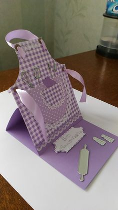 a purple bag sitting on top of a table