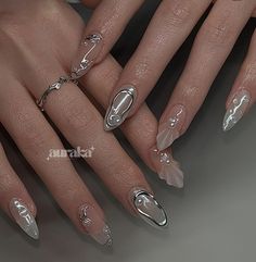 Firework Nails, Silver Nail Designs, Silver Nail Art, Mermaid Nails, Pretty Gel Nails, Pearl Nails, Metallic Nails, Oval Nails, Clear Nails