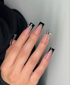 Black Matte French Tip Nails With Design, Acrylic Nails With Diamonds Rhinestones, Fuerza Regida Nail Ideas, Drip Nails, Nails Nude, Edgy Nails