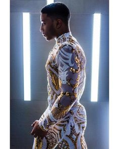 Mode Queer, Elegante Casual, Futuristic Fashion, African Men Fashion, Afro Art, Black Men Fashion, Fade Haircut, Fantasy Fashion, Beach Babe