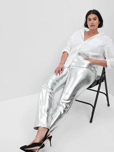 High Rise Faux-Leather Cheeky Straight Jeans | Gap Silver Trousers, Jean Fits, Outfit Casual Chic, Faux Leather Jeans, Luxury Outfit, Silver Pants, Metallic Pants, Perfect Boyfriend, Leather Jeans