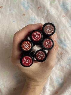 Revlon Lipstick Shades, 90s Makeup, Dope Makeup, Vintage Makeup, Makeup Obsession, Makeup Items, Lipstick Shades, Pretty Makeup