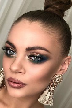 Make Up Items Fresh Wedding Makeup, Amazing Wedding Makeup, Makeup Dark, Best Wedding Makeup, Wedding Makeup Tips, Dark Eyeshadow, Wedding Day Makeup, Wedding Makeup Looks