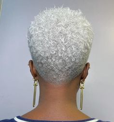 Short Platinum Cut for Black Women Short Natural Curls, Short Textured Hair, Shaved Design, Short White Hair, Tapered Hair