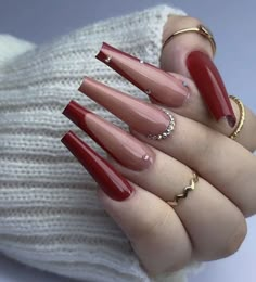 Red And White Stiletto Nails, Red Long Nails, White Stiletto Nails, Unghie Sfumate, Black Nail Designs, Fancy Nails, Stiletto Nails, Cute Acrylic Nails