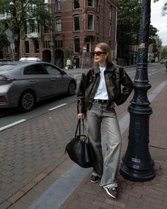 AA1txnRQ.img (768×960) Checked Blazer, Street Style Trends, Denim Trends, Straight Leg Denim, Grey Denim