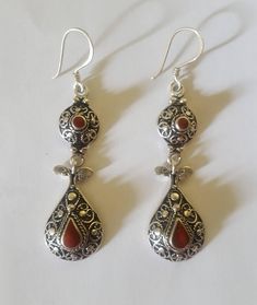 Morocco - Pair of Moorish silver earrings Height: 7 cm Width: 1,8 cm Weight (Gr.): 16 grams Feel free to contact me for any question about this item, I will be happy to answer you as soon as possible. Cottagecore Things, Ear Jacket, Jewelry Lookbook, Red Earrings, Morocco, Silver Earrings, Etsy Accessories, Accessory Gift, Gift Card