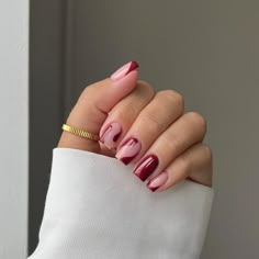 80+ Cute Short Nails Perfect For Every Season; burgundy nails! This includes short nails acrylic, short nails ideas, short nails 2023 trends, short nails art, short nails design, burgundy nails ideas, short nails acrylic square, short nails for work, short nail set, short nail shapes, short nail ideas & more! This also includes short nail designs, burgundy nails designs, fall nails, short nails fall, short nail designs minimal, short nail ideas fall & more #shortnails #shortnailsacrylic Glossify Nails, Autumn Nails Burgundy, Nude And Burgundy Nails, Short Nude Nails With Design, Short Nails Autumn, Trendy Nails Autumn, Short Autumn Nails, Burgendy Nails, Maroon Nail Designs