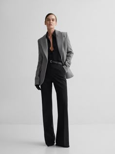 How To Style A Grey Blazer, Grey Suit Women, Gray Jacket Outfit, Grey Jacket Outfit, Grey Suit Styling, Grey Blazer Women, Official Outfits, Grey Blazer Outfit, Androgynous Girl