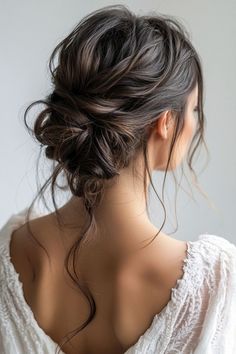 Messy Bun Wedding, Low Bun Wedding Hair, Braided Crown, Messy Bun With Braid, Loose Updo, Low Bun Hairstyles, Peinados Recogidos, Updos For Medium Length Hair, Messy Bun Hairstyles