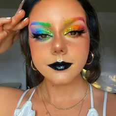 Pride Makeup Looks, Pride Makeup Ideas, Rainbow Costume, Rainbow Beauty, Coachella Makeup, Hanukkah Party, Mid Term, Makeup Challenge