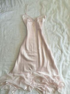 Coquette Bridesmaid Dresses, Coquette Formal Dress, Nightgown Aesthetic, Coquette Dresses, Pink Long Prom Dresses, Aesthetic Princess, Coquette Dress, Dress Coquette, Princess Outfit