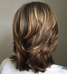 Layered Haircut For Thick Hair Medium Textured Hair, Modern Shag Haircut, Medium Shag Haircuts, Long Shag Haircut, Summer Highlights, Medium Layered Haircuts, Shag Haircuts, Medium Layered Hair, Curly Haircuts