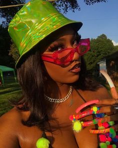 Black Women Aesthetic, Sunglasses For Your Face Shape, Kitty Nails, Hello Kitty Nails, Y2k Black, Black Excellence, Black Culture