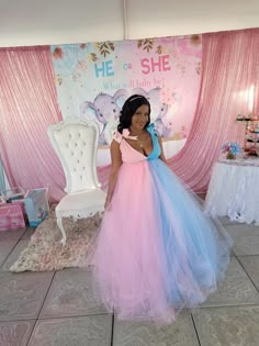 Dress idea Gender Reveal Outfits For Mom, Gender Reveal Party Dress, Gender Reveal Dresses For Mom, Outfit Gender Reveal, Gender Reveal Baby Shower Ideas, Mermaid Wedding Dress With Sleeves