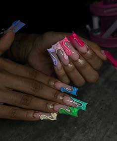 Rainbow Freestyle Nails, Extra Baddie Nails, Junk Nail Designs, Freestyle Nails, Curved Nails