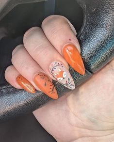 Trendy Autumn Nails, Nails Ideas For Fall, Autumn Nails Ideas, Daisy Acrylic Nails, Fox Nails, New Nail Art Design, Nail Art Disney, Minimal Nails, Seasonal Nails