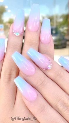 Nails Pink And Blue, Ombre Nails Pink, Pink And Blue Nails, Gender Reveal Nails, Baby Shower Nails, Occasion Nails, Nails With Rhinestones, Blue Ombre Nails, Unghie Sfumate