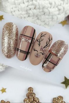 Brown glitter nails designs X Mas Nails Christmas Ideas, Fall Christmas Nail Designs, Christmas Nails For Black Women, Winter Ombré Nails, Holiday Nails Inspiration, Nagel Design Winter, Christmas Nails Black And Red, Black Christmas Nails Acrylic, Abstract Christmas Nails