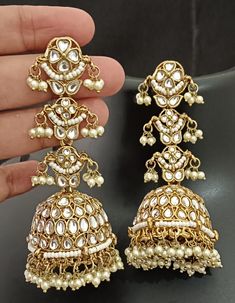 Long Jhumka Earrings Long Jhumka Earrings, Kundan Jhumka Earrings, Desi Jewellery, Saree Jewellery, Fancy Jewellery Designs, Jhumki Earrings, Traditional Earrings, Pakistani Jewelry, Fancy Jewellery