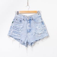 "Vintage 90's cut-off denim shorts in light-blue - brand: Zeus - distressed and frayed - super high waist - 5 pockets - zip fly - material: 100% cotton denim SIZE size from label: 12 best fits women: S/M MEASUREMENTS waist: 27 inches (69 cm) hips: 38,5 inches (98 cm) rise: 13 inches (33 cm) The model is 5'9\" (174 cm), measures 35-27-38 (89-69-96 cm) and typically wears clothing in size M CONDITION - 7/10 - the short in good pre-owned vintage condition. Washed. Ready to wear." 90s Shorts, Distressed Denim Shorts, Short En Jean, Style Expert, Vintage Skirt, Jeans Shorts, Distressed Denim, Cut Off, Short Outfits