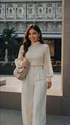 Smart Casual Chic Outfit, Elegant Fall Outfits 2024, Model Un Outfits Women, Expensive Looks Outfits, Elegant Ladies Outfits, High End Womens Fashion, Stylish Work Attire Winter, Classic Timeless Outfits For Women, Beige Outfits For Women Classy