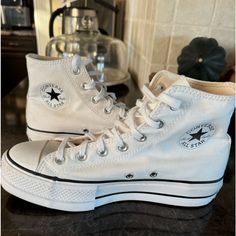 Brand New Only Worn Inside The House Once In Pristine Condition Converse High Top, Wedding Converse, Shoes Converse, Converse White, White Converse, Converse High, Converse High Tops, Womens Converse, Chucks Converse