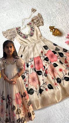 Girl Ethnic Wear Children, Kids Lehangas Designs Latest, Long Frock Designs For Kids, Traditional Baby Dresses, Long Frocks For Kids, Frocks For Kids, Africa Trip, Kids Party Wear Dresses