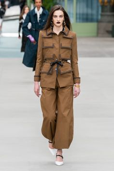 Chanel 2020, Chanel Jackets, Fashion Trend Report, Moda Chanel, Chanel Resort, Mode Chanel, Chanel Cruise, Resort 2020, Chanel Spring