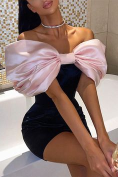 Elegant 17th Birthday Dresses Black Birthday Outfits With Bowknot P434 – PreppyDress Tight Dress Short, Dorothy Dandridge, Strapless Evening Dress, Women Bodycon Dress, Womens Fall Dress, Glam Dresses, Looks Chic, Evening Party Dress, Mode Inspiration