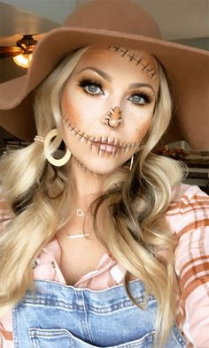 Scarecrow Costume Face Paint, Lady Scarecrow Makeup, Easy Cute Scarecrow Makeup, Easy Scare Crow Halloween Makeup, Scarecrow Make Up Ideas, Halloween Hair And Makeup For Work, Women’s Scarecrow Make Up, Scare Crow Halloween Costumes Diy, Diy Cute Scarecrow Costume