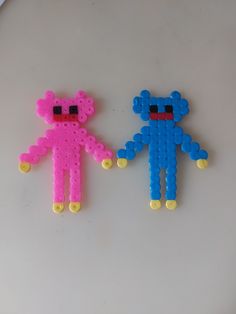 Huggy wuggy Pyssla
🤟 Things To Make With Perler Beads Easy, Huggy Wuggy Perler Pattern, Perler Beads Ideas Small Minecraft, Perler Bead Patterns Without Black, Harmer Beads, Pyssla Beads Ideas, Peeler Beads Patterns Cute, Matching Perler Beads Ideas