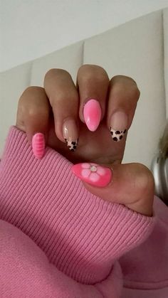 nails white karne ka tarika Tip Nail Designs French, 8 Ball Nails Pink, Cheetah Pink Nails, Yellow Pink Aura Nails, Gel X Pink Nails, Hot Pink And Cheetah Nails, Cheetah And Pink Nails, Gel X Nail Designs Simple, Fun Pastel Nails