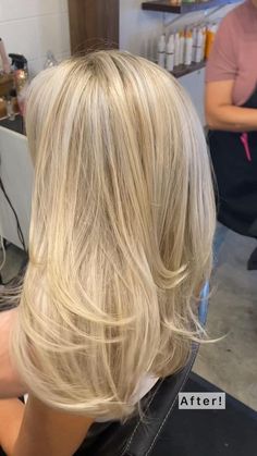 Hair Highlights Long Hair, Long Blonde Haircuts, Bleached Highlights, Vanilla Blonde Hair, Hair For A Wedding, Highlights Long Hair, Bright Blonde Highlights, Round Layers, Blonde Hair Goals